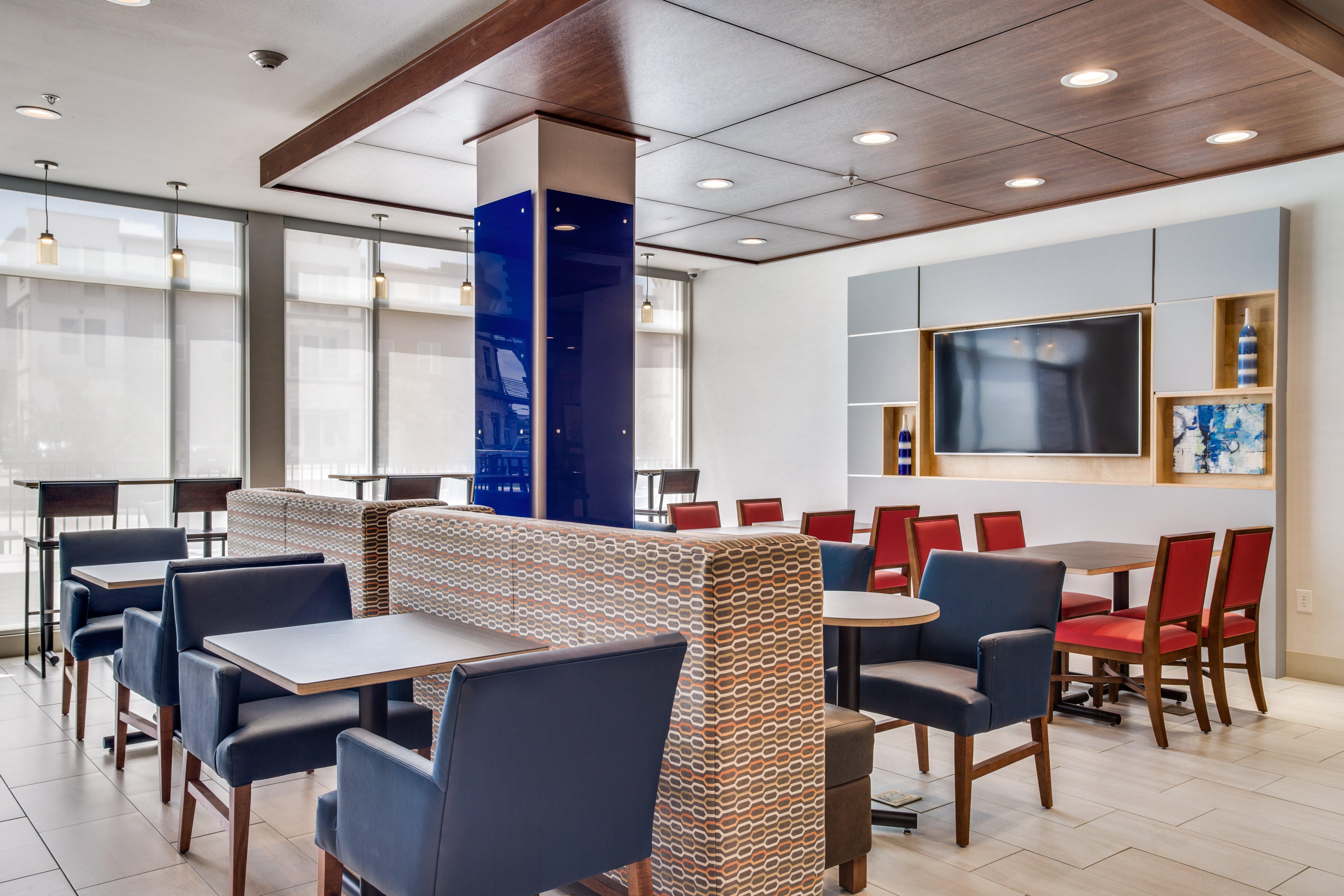 Hilton Garden Inn Denton Exterior photo