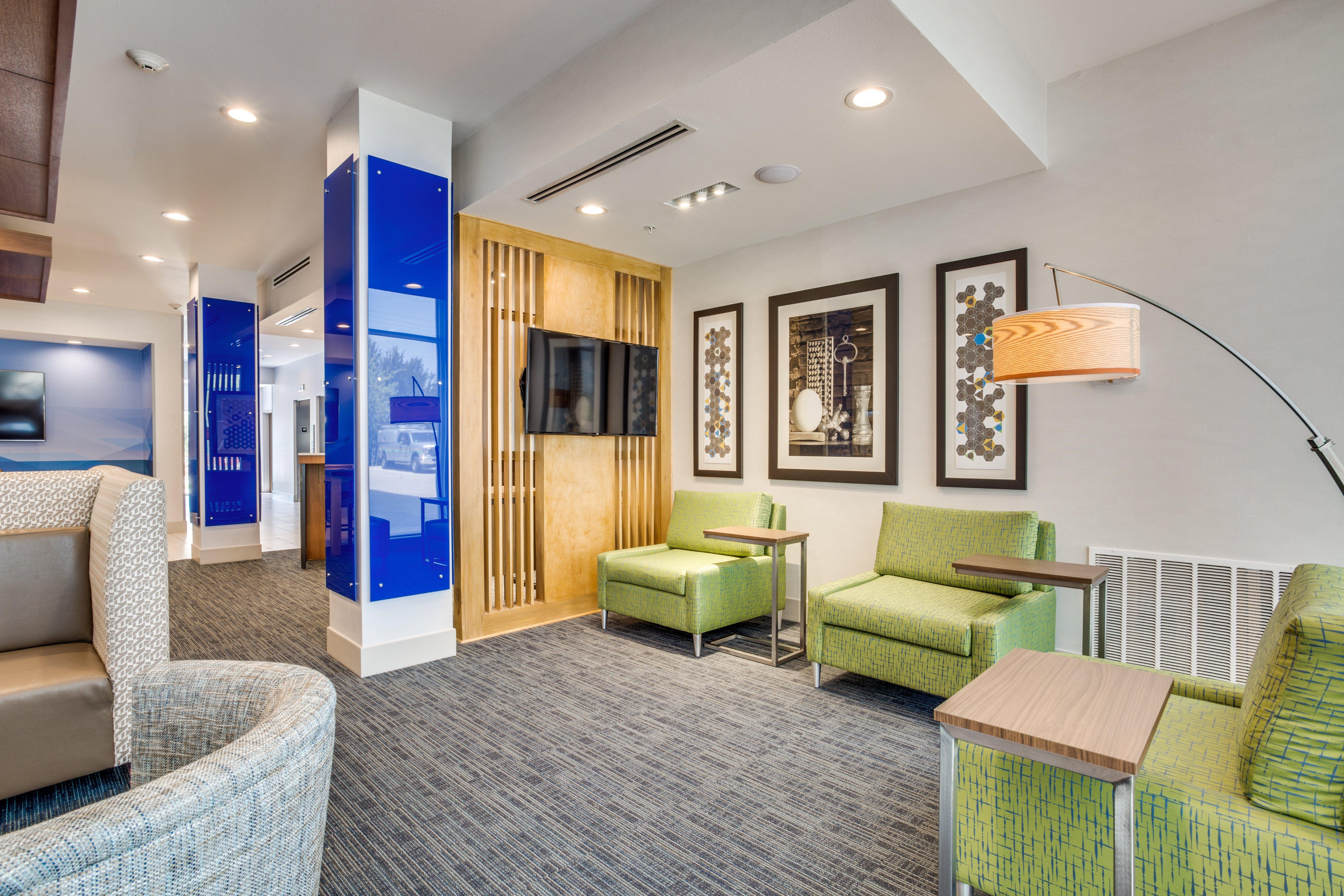 Hilton Garden Inn Denton Exterior photo