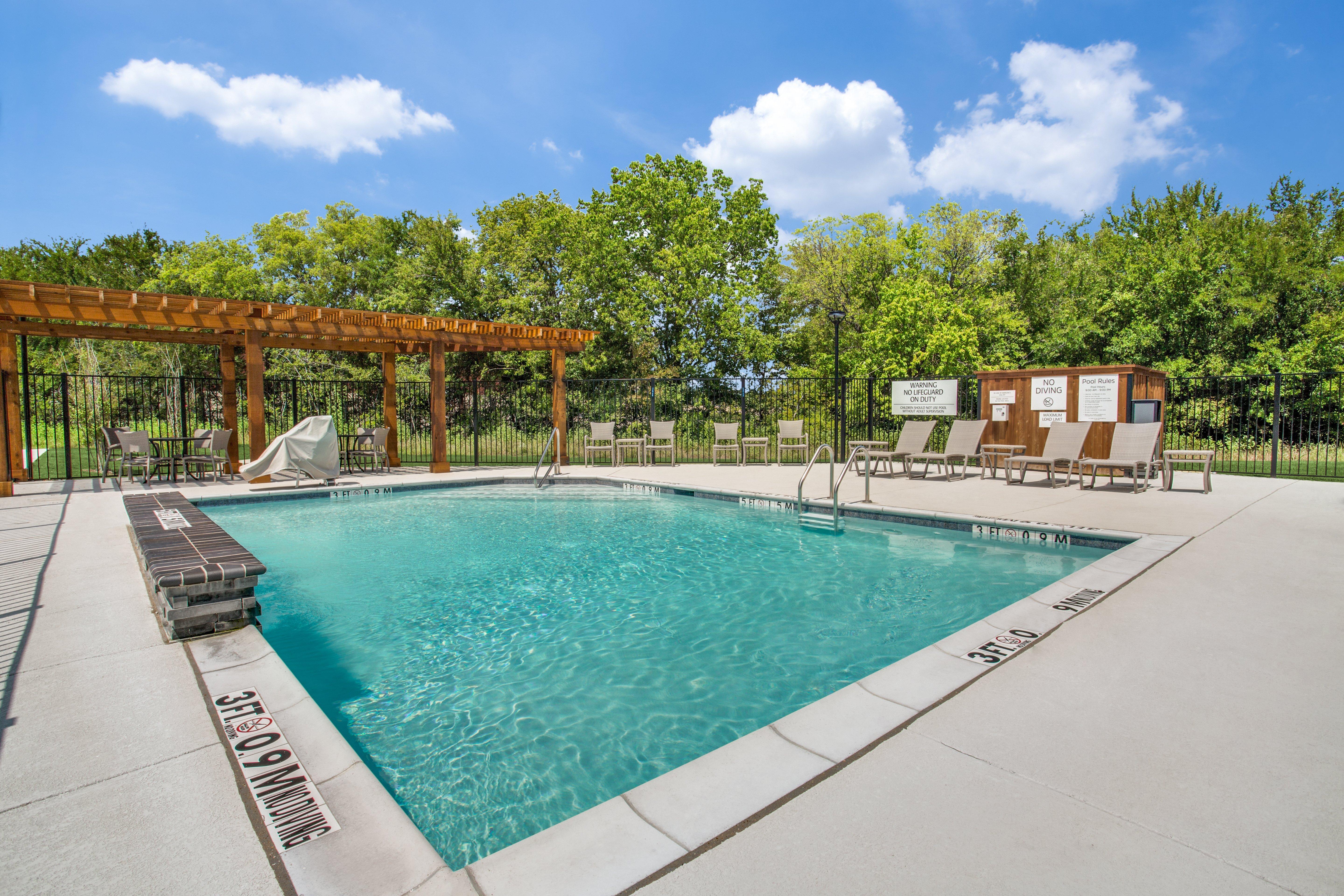 Hilton Garden Inn Denton Exterior photo