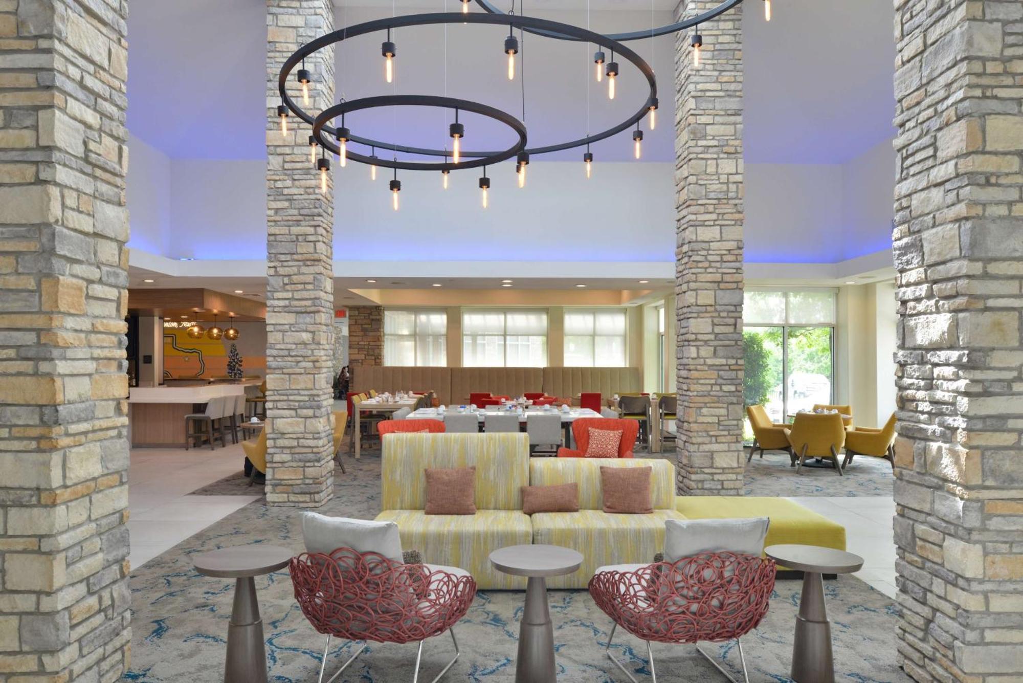 Hilton Garden Inn Denton Exterior photo